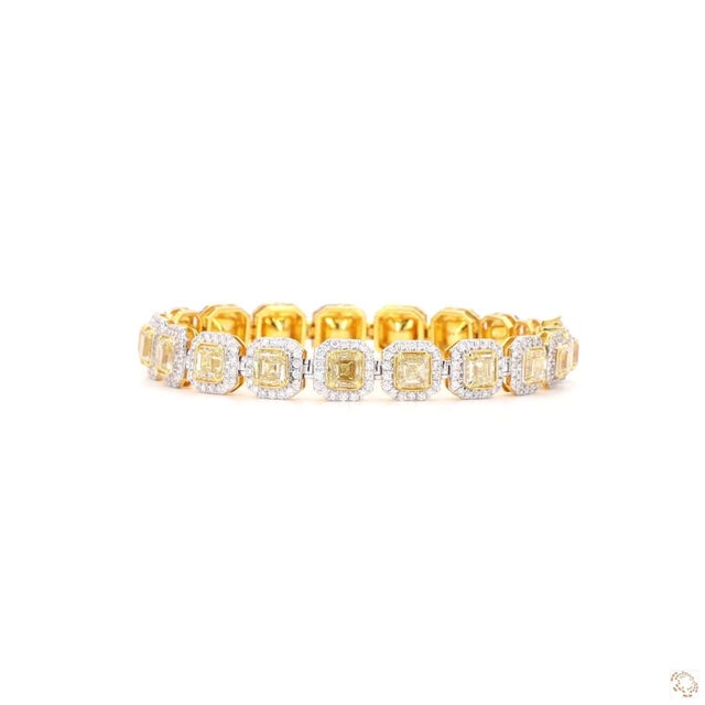 2.12 Carat Round Brilliant Cut White Diamond Yellow Diamond Gold Bracelet For Sale - Image 4 of 9