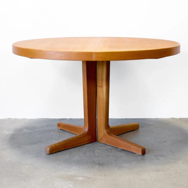 Mid-Century Modern Skovby Møbelfabrik Round Danish Teak Dining Table For Sale - Image 3 of 15
