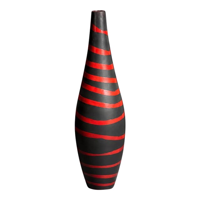 Modern Sculptural Floor Vase in Black and Red Striped Finish For Sale