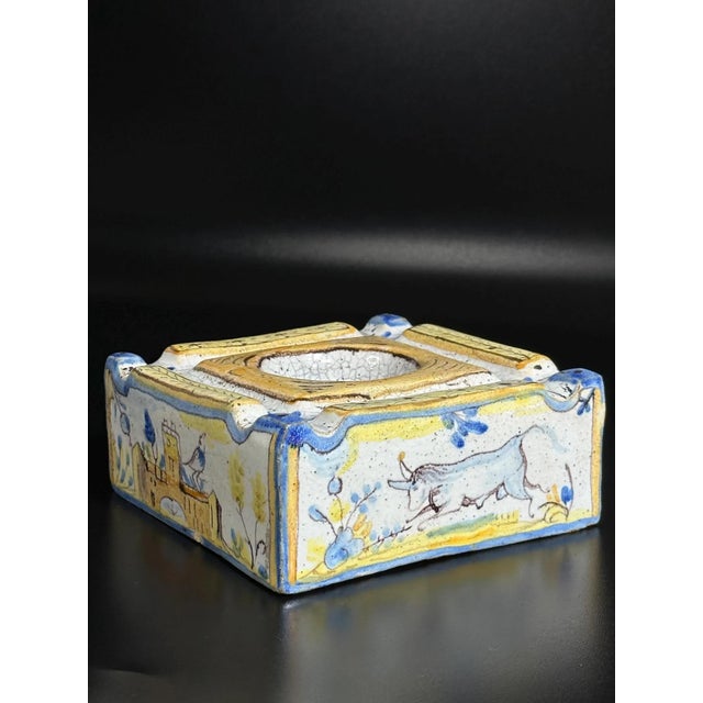 Antique Spanish Talavera Inkwell in Hand-Painted Faience with Animals and Floral Motifs For Sale - Image 3 of 8
