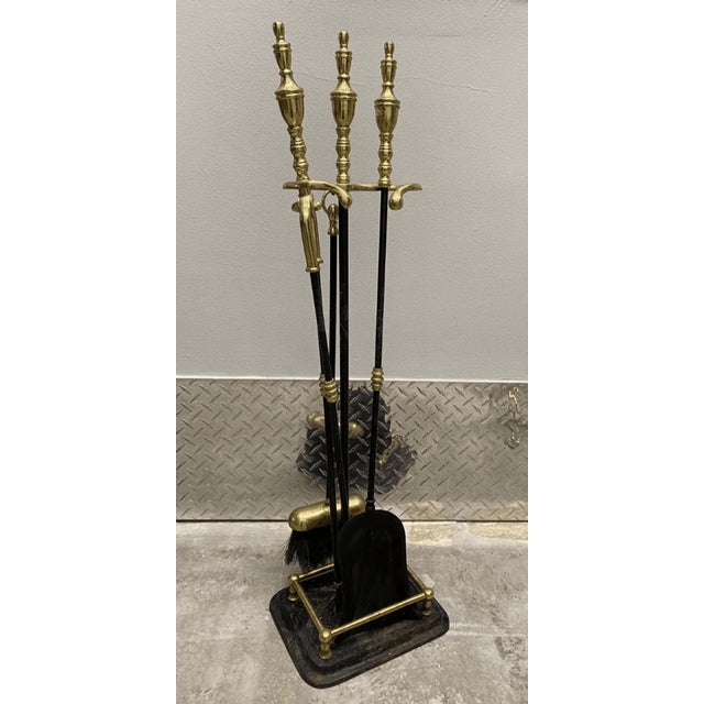 Mid 20th Century Antique Federal Style Brass 6 Piece Set Fireplace Andiron & Tools For Sale - Image 5 of 7