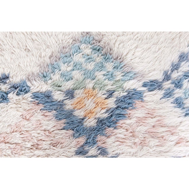 1950s Doris Leslie Blau Vintage Scandinavian Geometric Cream Hand-Knotted Rug Pile For Sale - Image 5 of 9