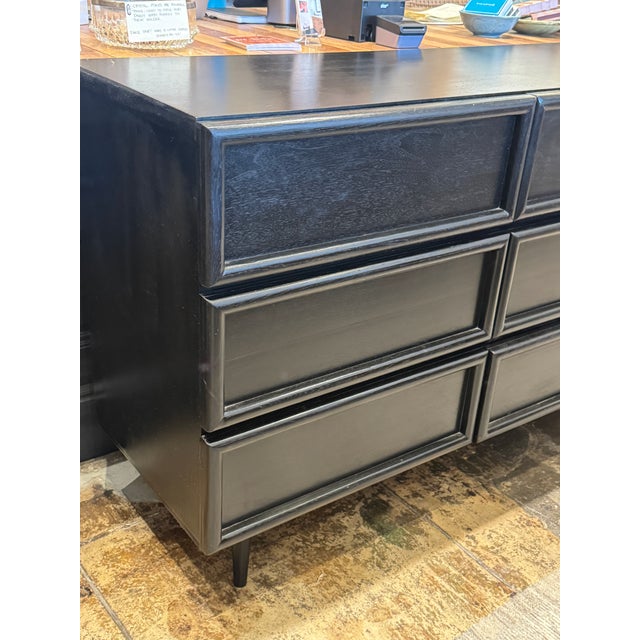 Mid-Century Modern Mid-Century Modern 9-Drawer Dresser For Sale - Image 3 of 13