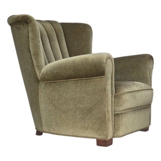 Danish Armchair in Green Velour and Beech, 1960s For Sale