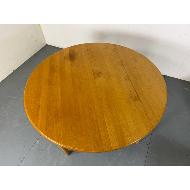 Mid-Century Danish Round Extendable Dining Table in Oak by Kurt Østervig for Brødere Andersen, 1960s For Sale - Image 16 of 17