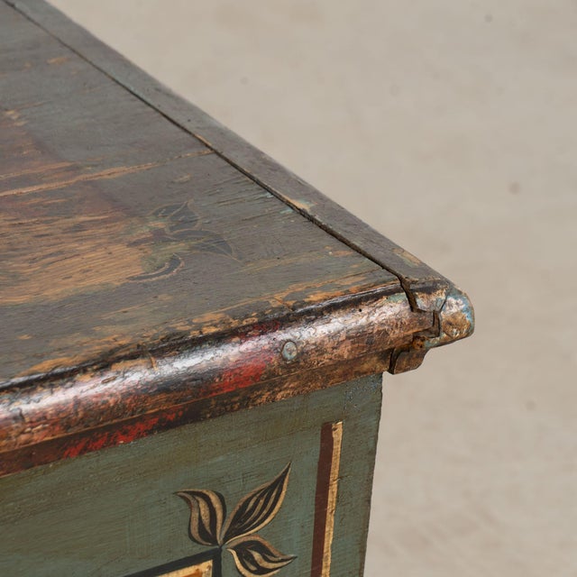 1836 Hungarian Original Hand-Painted Teal Flat Top Pine Trunk For Sale - Image 6 of 18
