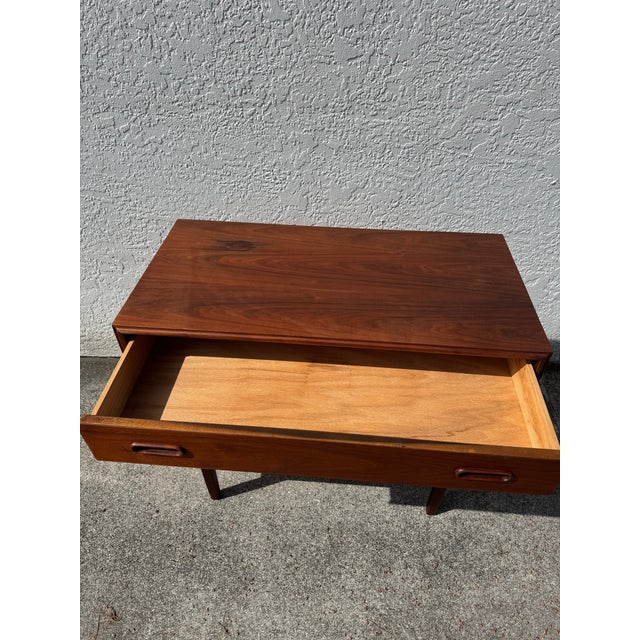 Wood 1960s Jack Cartwright for Founders Mid Century Modern Danish Style 3 Drawer Chest of Drawers, Attributed For Sale - Image 7 of 11
