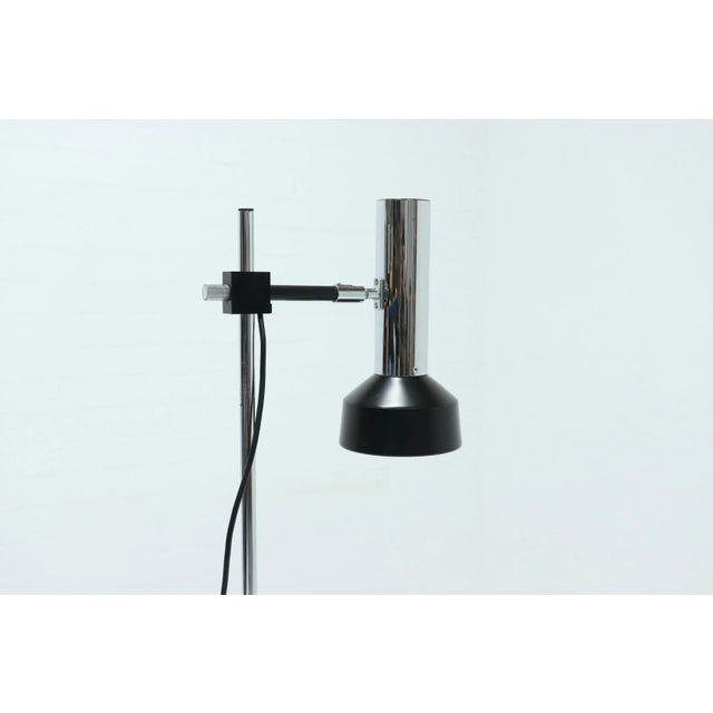 1960s Large Adjustable Chrome and Steel Desk Lamp, 1960s For Sale - Image 5 of 10