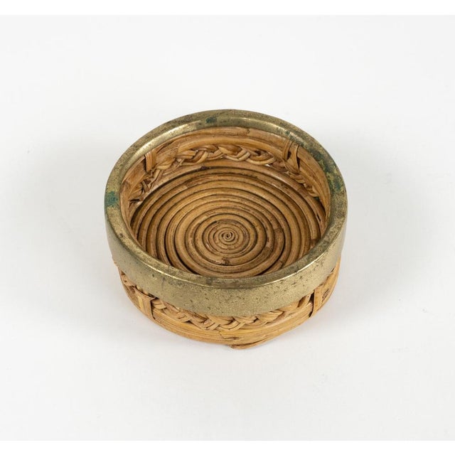 1970s Mid-Century Modern Round Bowl in Bamboo with Rattan and Brass, 1970s For Sale - Image 5 of 15