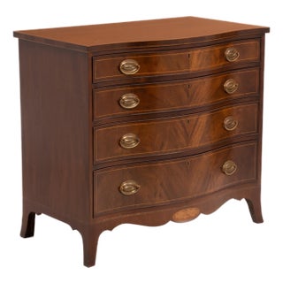 Kittinger Old Dominion Virginia Pattern Inlaid Four Drawer Serpentine Chest For Sale
