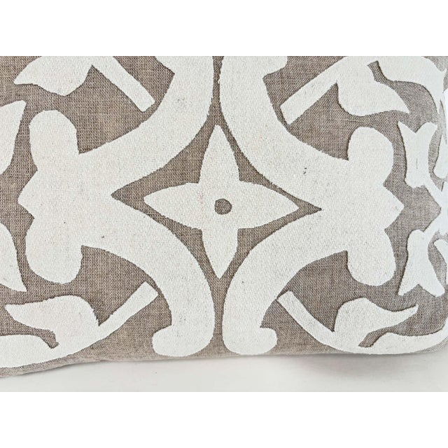 Natural Linen Appliqué Lumbar Pillow – European Style Decorative Accent Cushion For Sale - Image 4 of 9