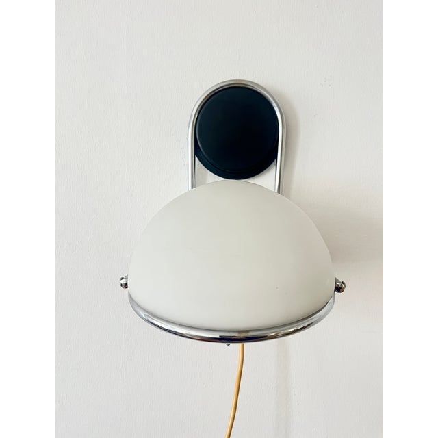 1970s Vintage Space Age Chrome Glass Adjustable Wall Lamp, Italy, 1970s For Sale - Image 5 of 11
