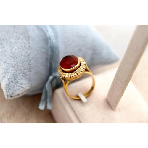 Gold Gold Ring with Oval Shaped Table For Sale - Image 8 of 8