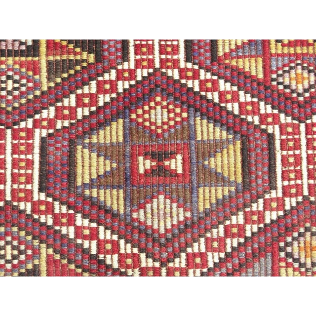 Textile 1960s Vintage Embroidered Kilim Rug -60"x97" For Sale - Image 7 of 13