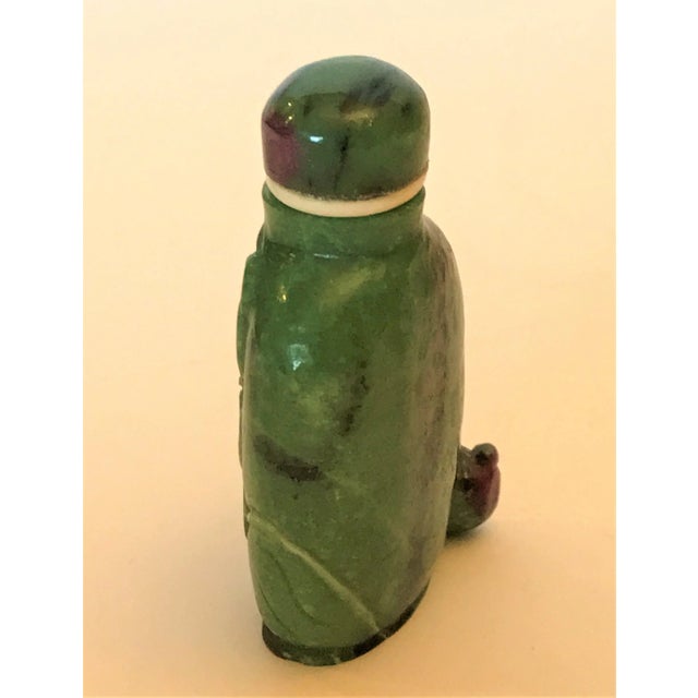 1970s Vintage Ruby in Zoisite Bottle With Liu Hai and the Three Legged Toad For Sale - Image 5 of 12