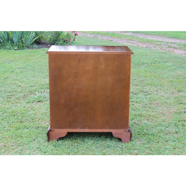 1990s Councill Furniture Mahogany Nightstands—A Pair For Sale - Image 5 of 18