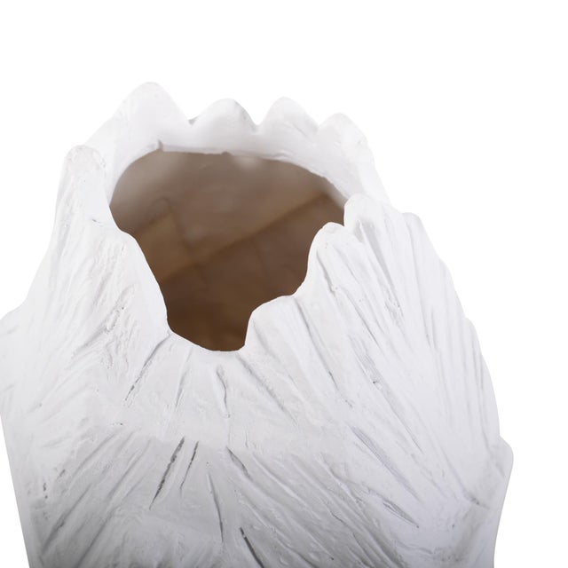 Kenneth Ludwig Chicago Abstract Small Elm White Vase For Sale - Image 4 of 7
