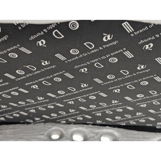 Modà: the name itself evokes a fashion environment, it is a brand that expresses a very specific concept of lifestyle. The...