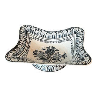 1970s Vintage Blue & White Chinoiserie Footed Centerpiece Dish For Sale