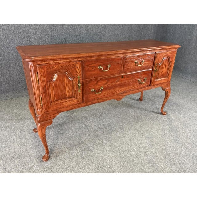 American Vintage Kincaid Governor’s Oak Sideboard For Sale - Image 3 of 11