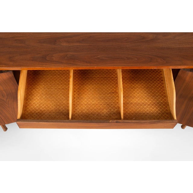 Mid 20th Century Mid-Century Modern Walnut Dresser For Sale In Baltimore - Image 6 of 10