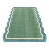 Handmade Cotton Vegetable Dyed Scalloped Edge Rug in Forest Green With Cream and Teal Blue Border - 5x7 For Sale