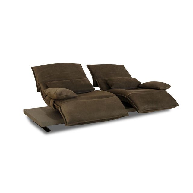 Free Motion Edit 2 Leather Two Seater Green Grey Sofa from Koinor For Sale - Image 12 of 17