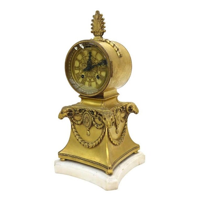 French Chelsea Neoclassical Gilt Bronze & Marble Mantle Clock Girandole Set For Sale - Image 6 of 18