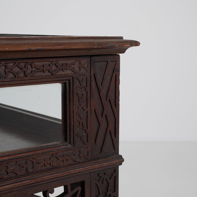 19th Century Fine Chippendale Vitrine For Sale In Greensboro - Image 6 of 16
