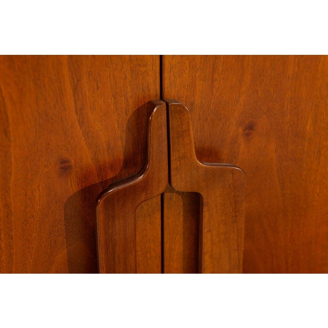 Arcigliano Walnut Sideboard by Giovanni Michelucci for Fantacci, Italy, 1970s For Sale - Image 12 of 14