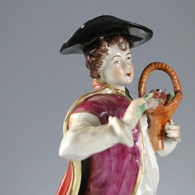 Ceramic German Porcelain Figurines from Rudolstadt, Set of 2 For Sale - Image 7 of 12