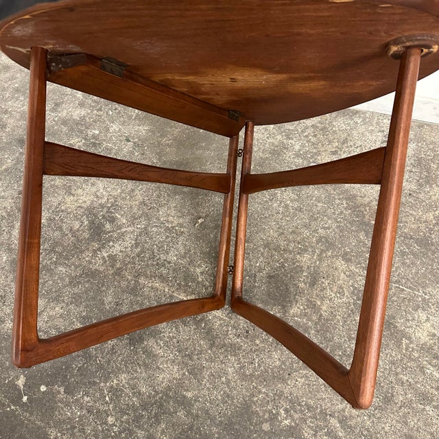 1950s Foldable Teak Side Table by Peter Hvidt and Oral Mølgaard-Nielsen for France and Daverkosen For Sale - Image 9 of 12