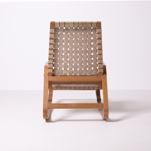 Wood Bentwood Rocking Chair attributed to Ludvik Volak for Drevopodnik Holesov, Former Czechoslovakia, 1960s For Sale - Image 7 of 9