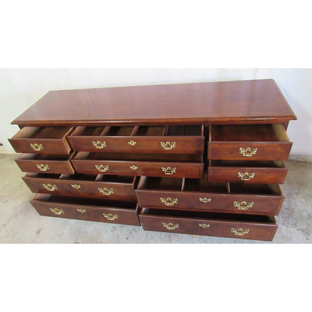 1980s Henredon Aston Court Mahogany Dresser Mahogany Banded For Sale - Image 9 of 10