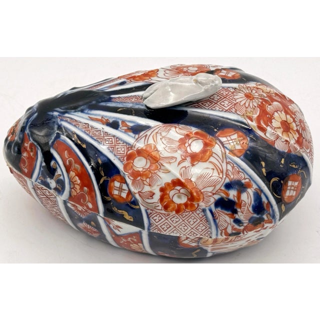 Meiji Period Imari Gourd-Shaped Box with Moth Handle, by Fukagawa Japan, circa 1900s Fukagawa Porcelain, Established in...