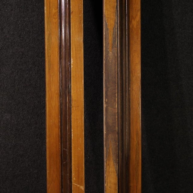 Great Italian double bed from the mid-20th century. Carved and veneered furniture in walnut, burl, beech and fruitwood of...