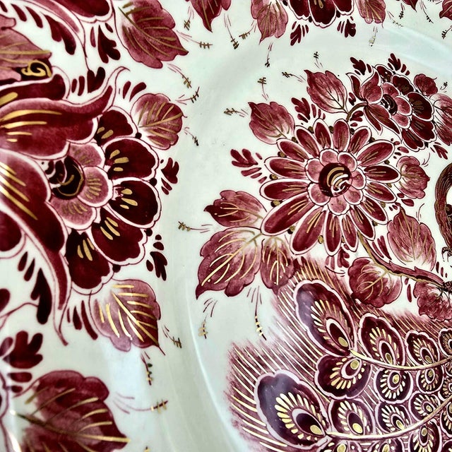 20th Century Delft Red Regina Wall Plate with Peacock Motif and Gold Decoration, Holland, 1950s For Sale - Image 9 of 17