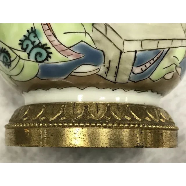 Japanese Antique 18th Century Japanese Edo Period Porcelain Mounted Beaker Cups - A Pair For Sale - Image 3 of 13