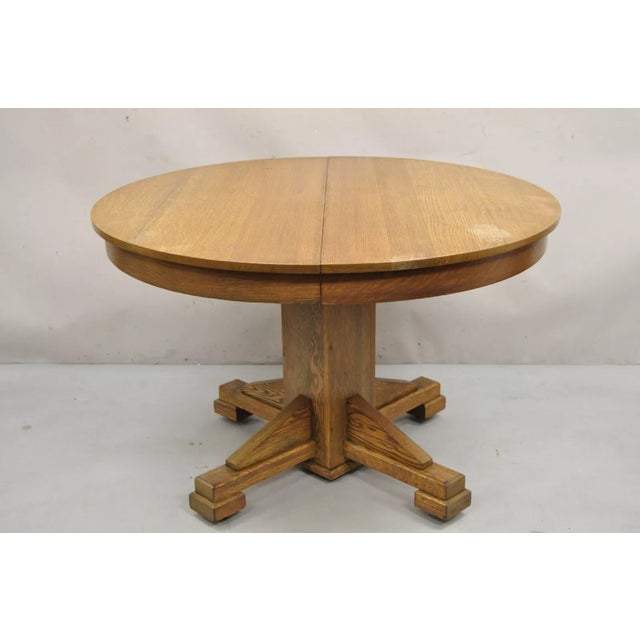 Antique Craftsman Mission Arts & Crafts Oak Wood Round Dining Table w/ 2 Leaves. Table includes (2) 8.5" extension leaves,...