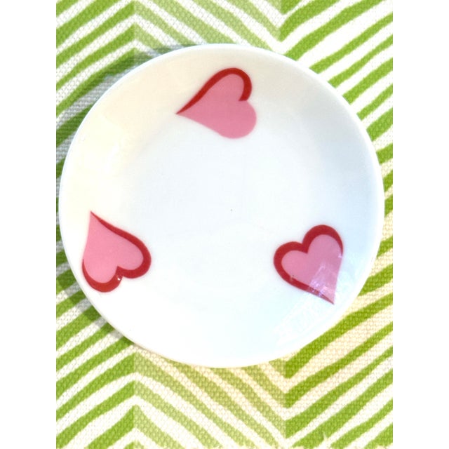 Late 20th Century D Porthault Limoges Les Coeurs Pink Hearts Trinket Dish For Sale - Image 5 of 12