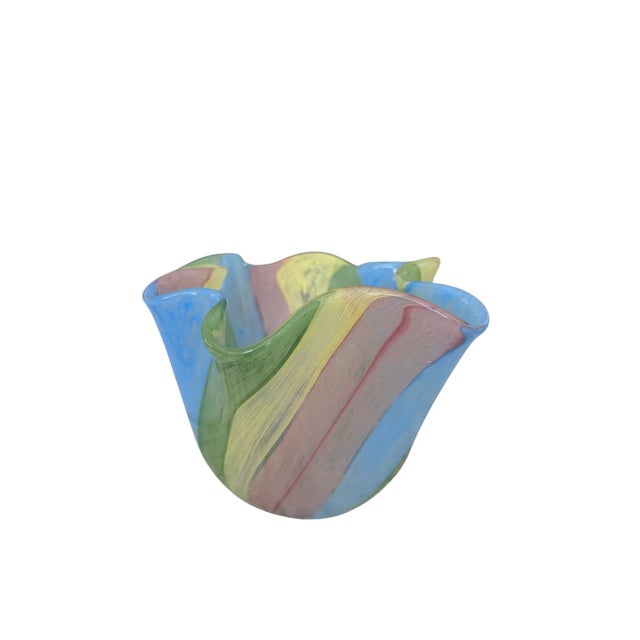 Art Glass Ruffled Decorative Bowl For Sale In Charlotte - Image 6 of 12