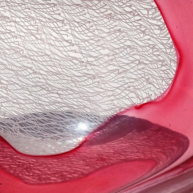 Mid-Century Modern Vntage Murano Seguso 1952 Pink Incalmo Rim White Merletto Ribbons Italian Art Glass Decorative Bowl For Sale - Image 3 of 6