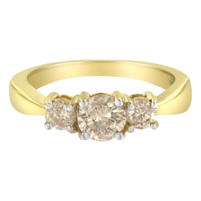10K Yellow Gold Three Stone Diamond Band Ring (1.00 cttw, J-K Color, I2-I3 Clarity) - Size 7.5 For Sale