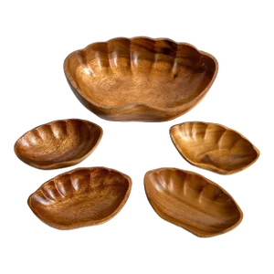 Seashell Salad Bowls Carved Wood Clamshell Hawaiian Seafood Servings Dishes Mid Century 1960s Tiki Monkey Pod Set of 5