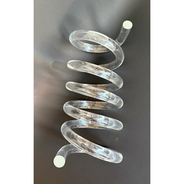 MCM Dorothy Draper Style Sculptural Lucite Coil Spiral Desk Accessory For Sale In Los Angeles - Image 6 of 9