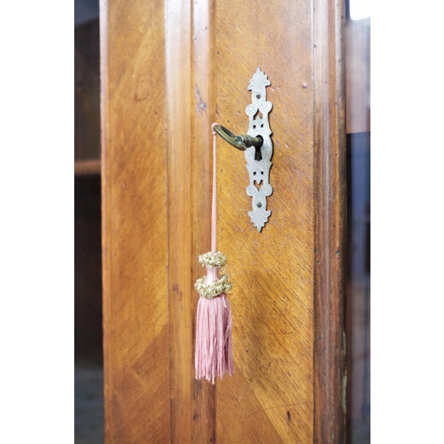 Display Cabinet in Fir & Carved Walnut, 1900s For Sale - Image 4 of 12