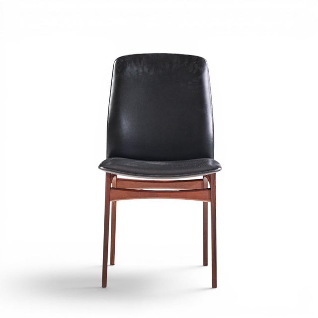 Mid 20th Century Johannes Andersen Style Mid Century Danish Rosewood Dining Chairs - Set of 8 For Sale - Image 5 of 10