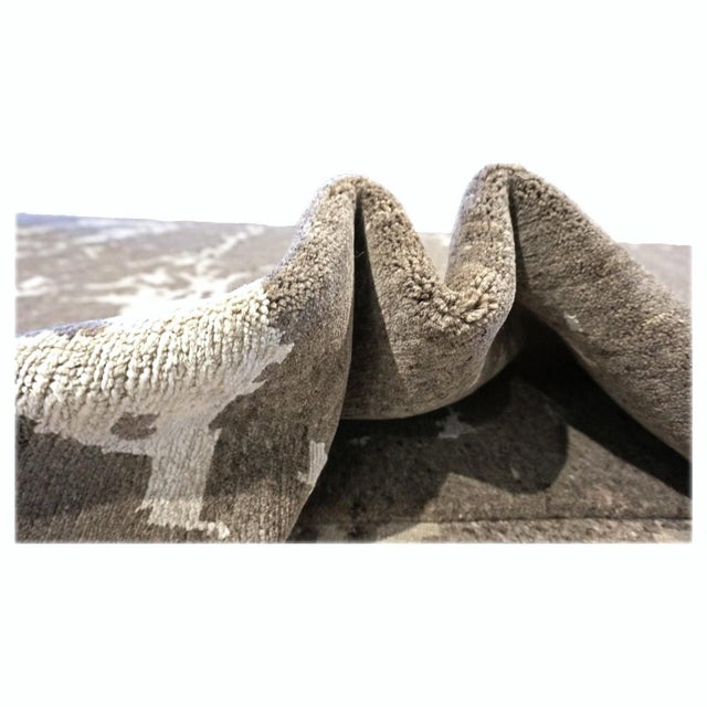 Nepalese Modern Wool & Silk 9x12 Taupe & Ivory Handmade Area Rug #1142340 For Sale In Houston - Image 6 of 7