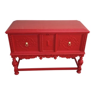 1940s Vintage Red Trunk With Lion Head Brass Hardwares For Sale