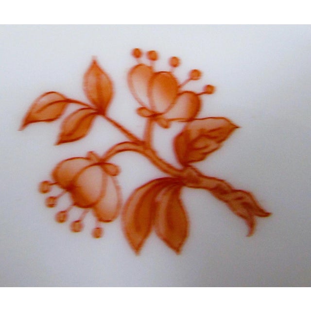 1940s Herend Porcelain Claw Footed Hand Painted Chinese Bouquet Rust Apponyi Orange Vase For Sale - Image 10 of 16
